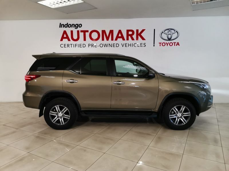 2021 Toyota Fortuner 2.4gd-6 R/b pictures