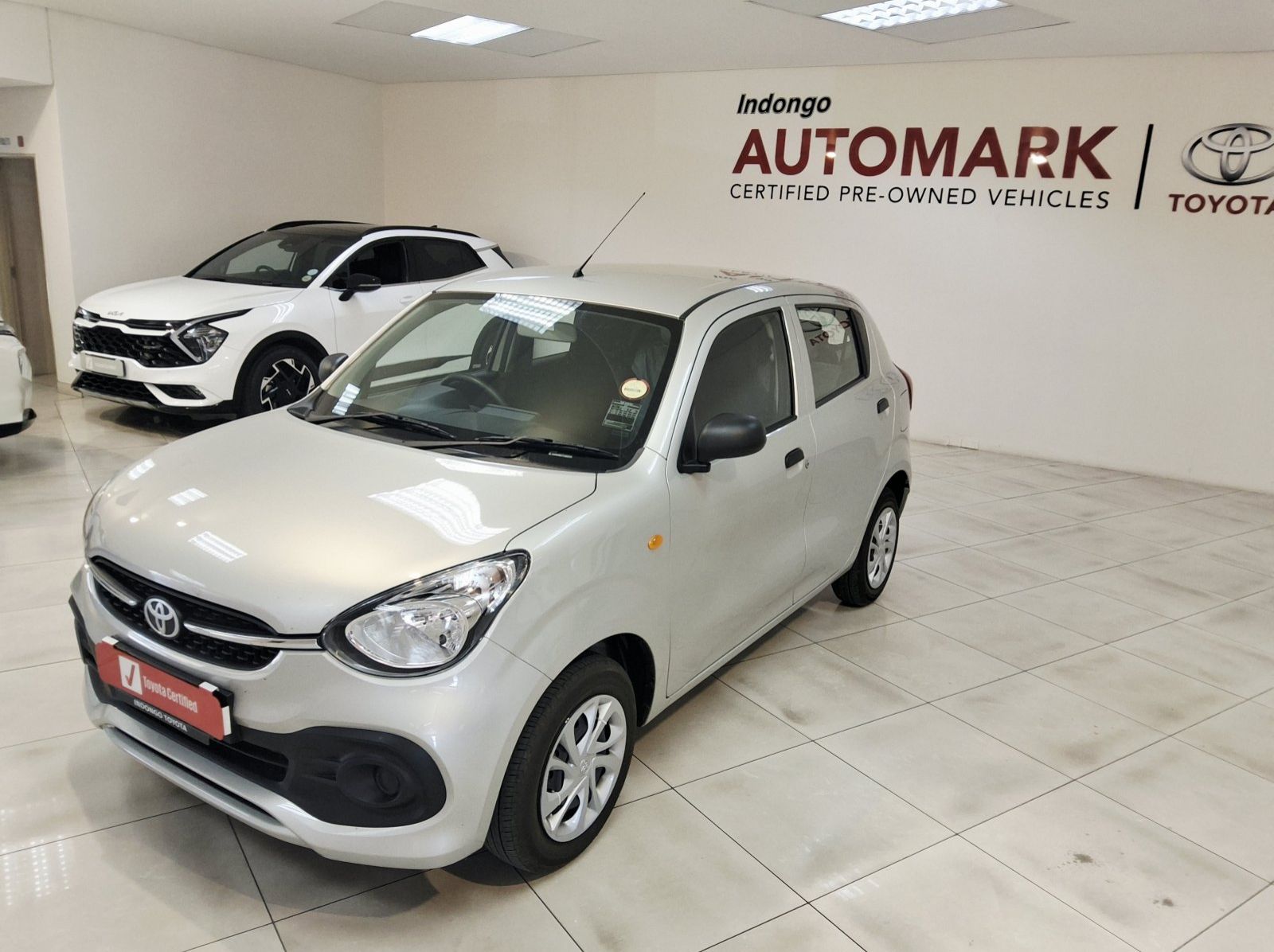 2025 Toyota VITZ 1.0 pictures