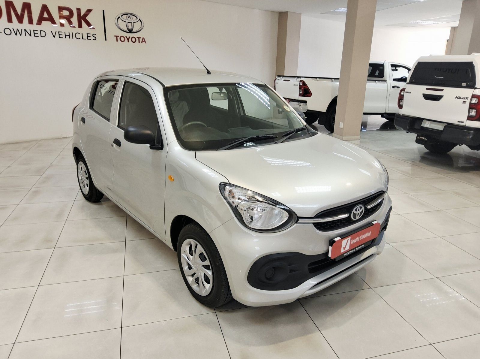 2025 Toyota VITZ 1.0 pictures