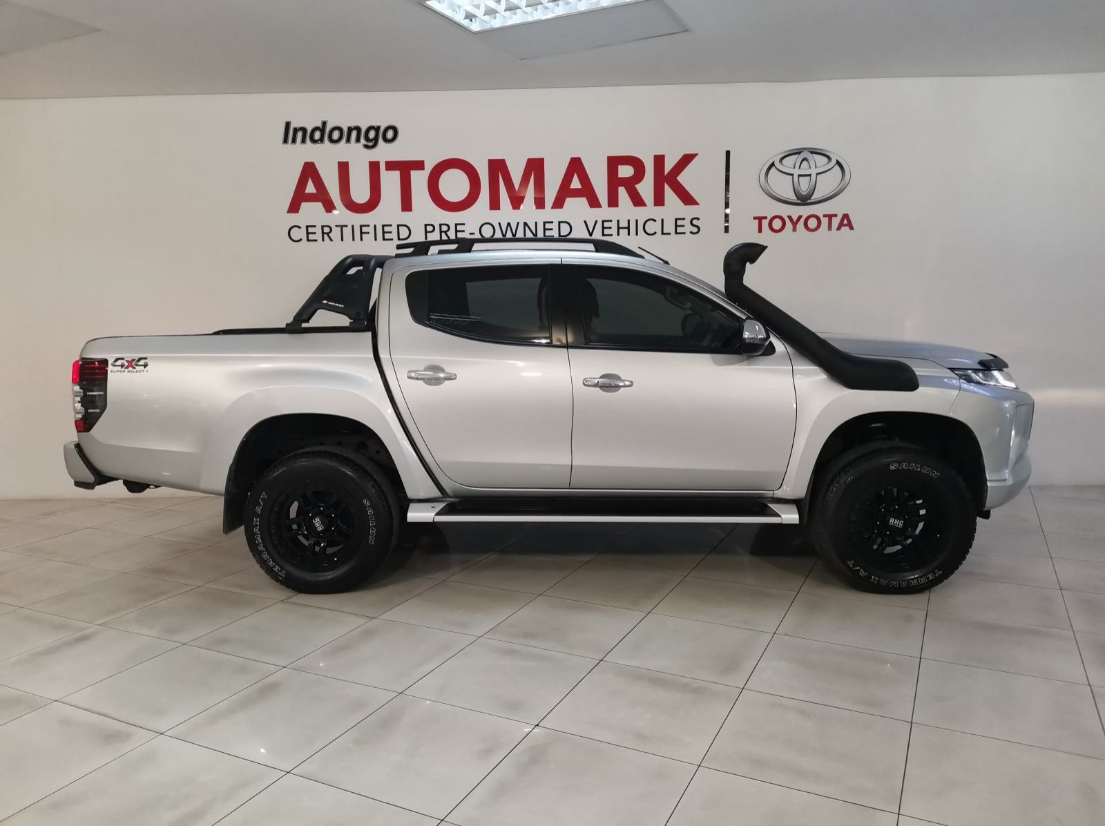 2022 Mitsubishi Triton 2.4 Di-dc 4x4 A/t P/u D/c pictures