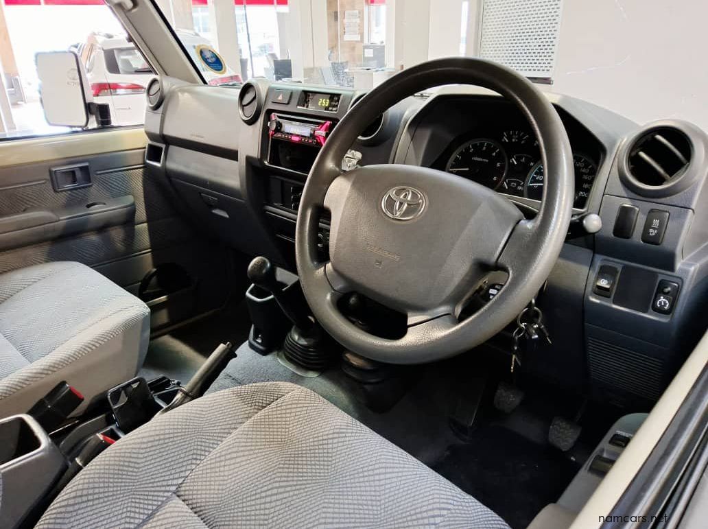 2016 Toyota Landcruiser 79 4.5d P/u S/c pictures