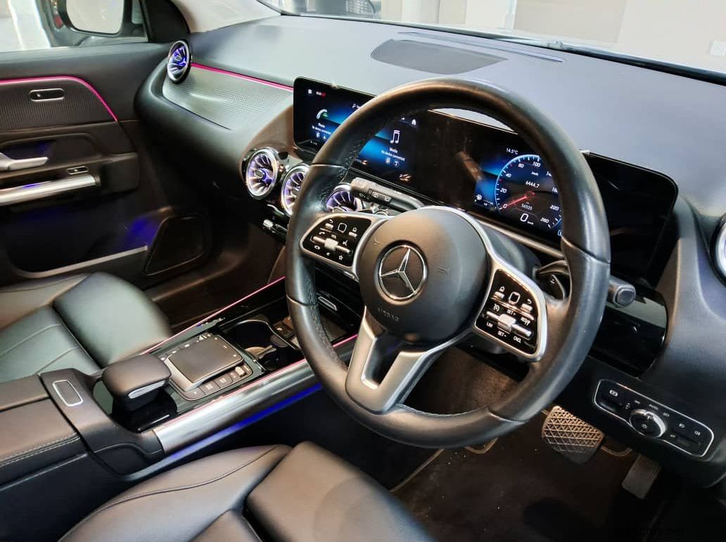 2021 Mercedes-Benz GLA 200 A/T pictures