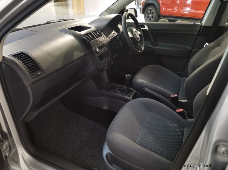 2013 Volkswagen Polo Vivo 1.6 Trendline pictures