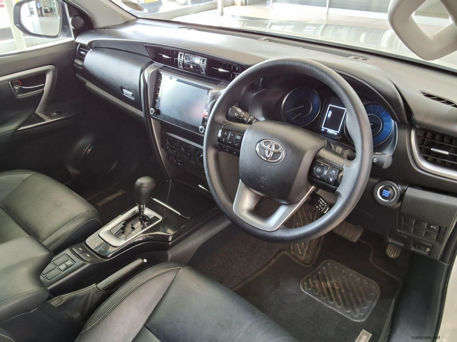 2024 Toyota Fortuner 2.4 GD6 4X4 AT pictures