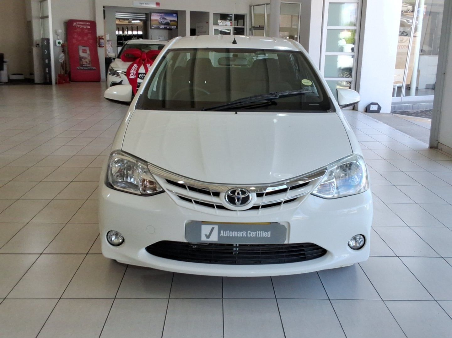 2015 Toyota Etios XS Sprint pictures