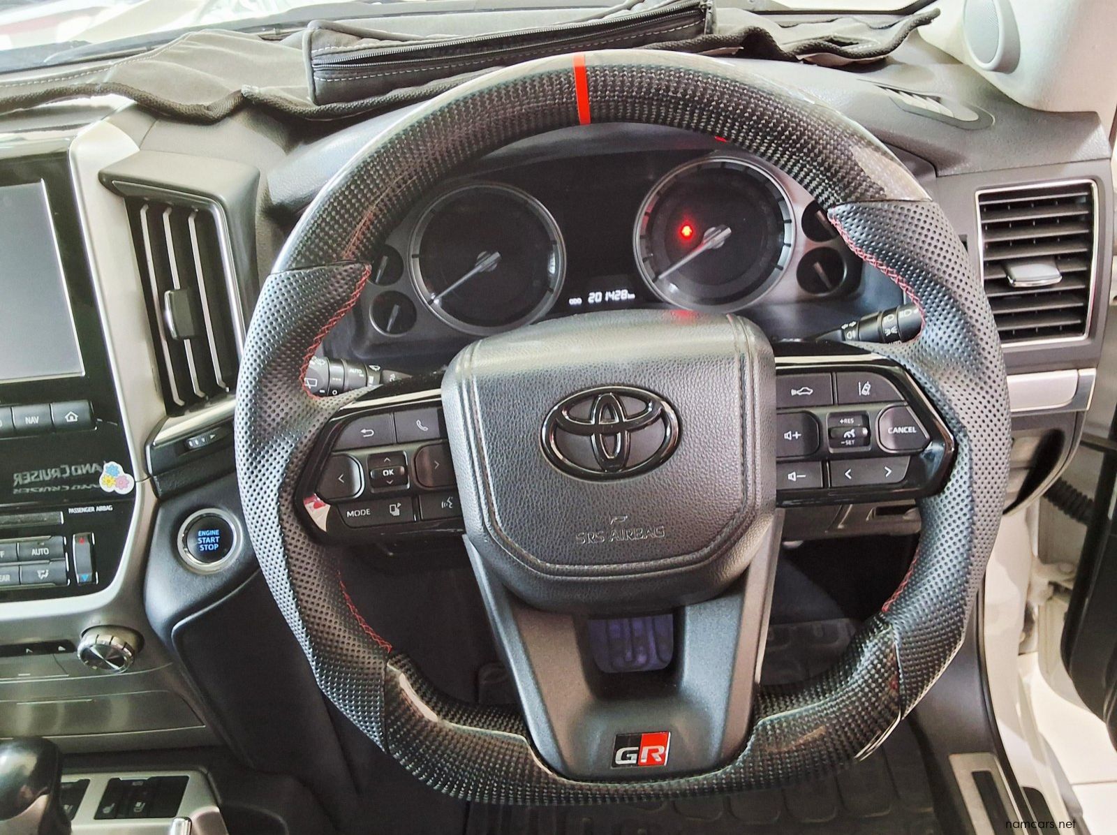 2016 Toyota Land Cruiser 200 LC200 4.5 V8 VX Diesel pictures