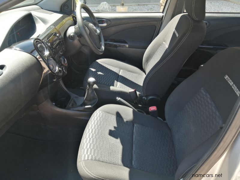 2020 Toyota ETIOS CROSS 1.5 XS HB pictures