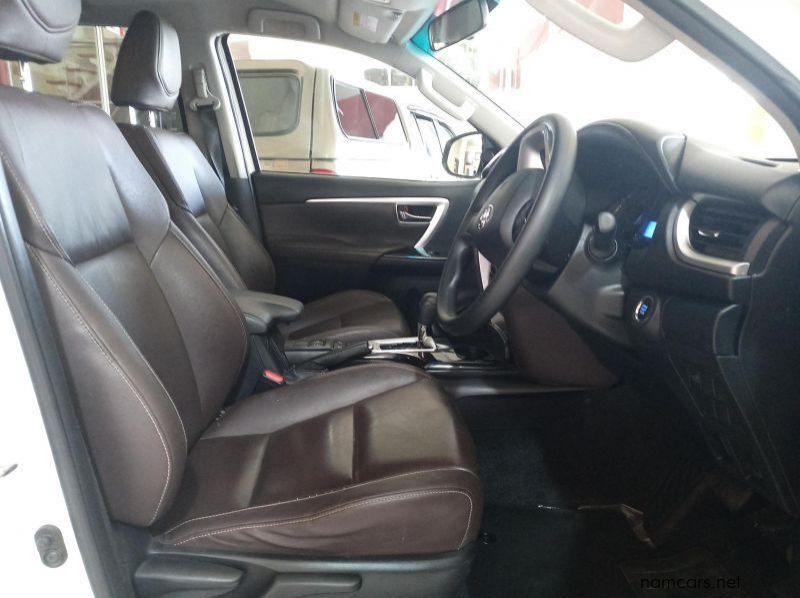 2019 Toyota Fortuner 2.4 GD6 4x4 AT pictures