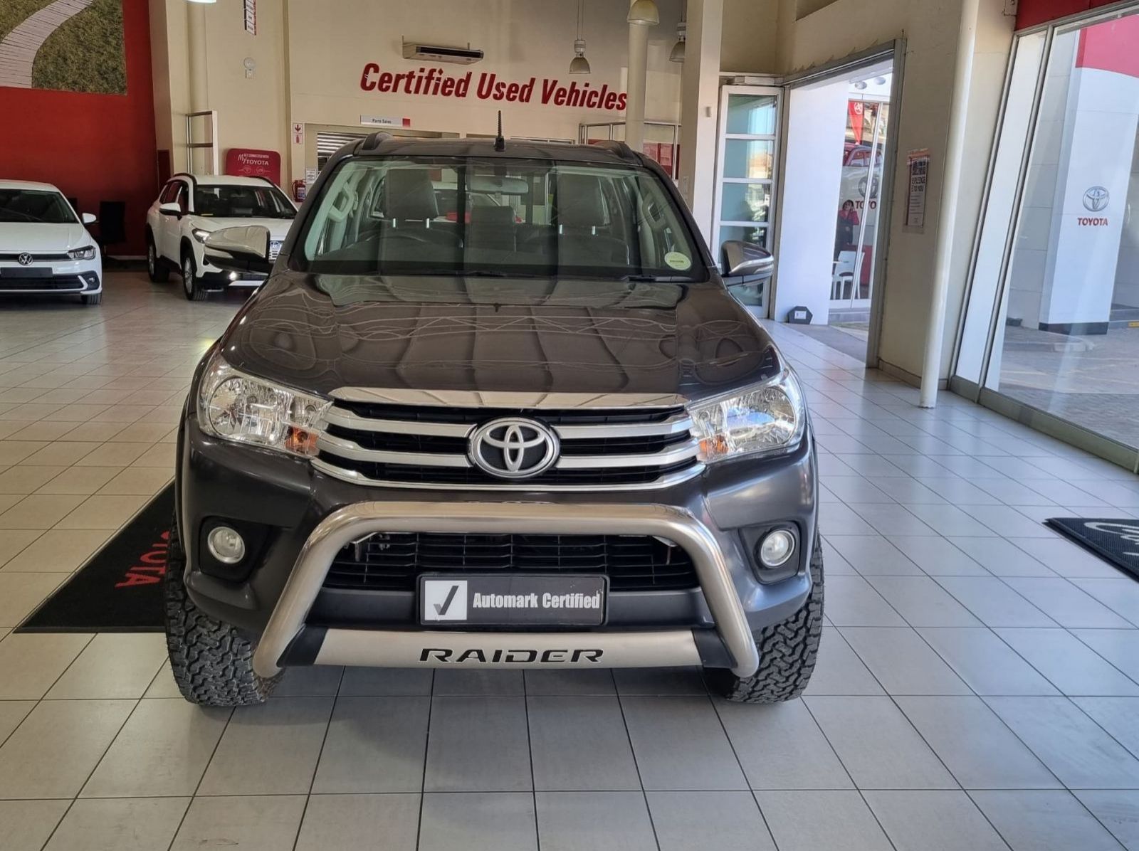 2016 Toyota Hilux DC 2.8 GD6 4x4 Raider Manual pictures
