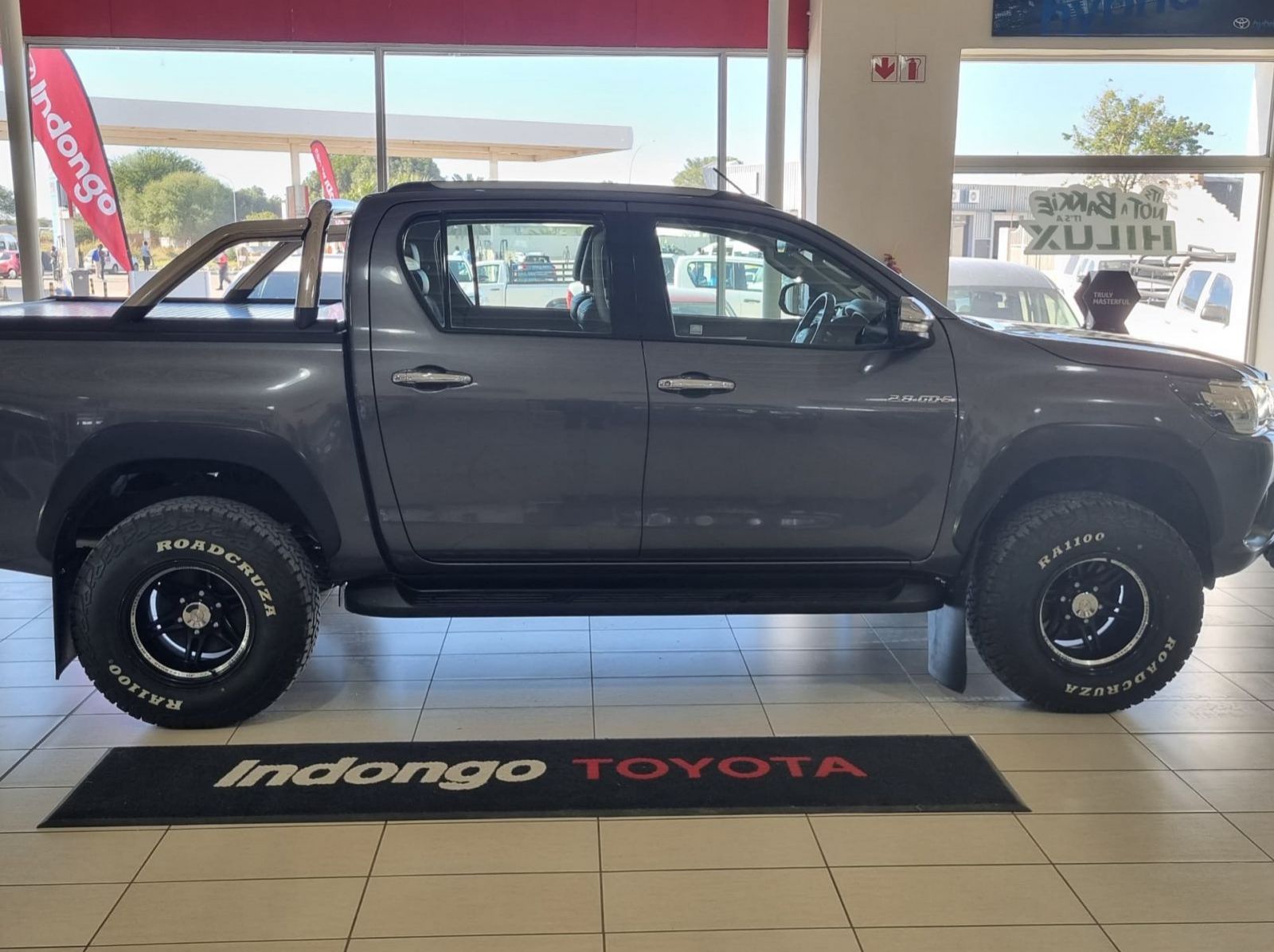 2016 Toyota Hilux DC 2.8 GD6 4x4 Raider Manual pictures