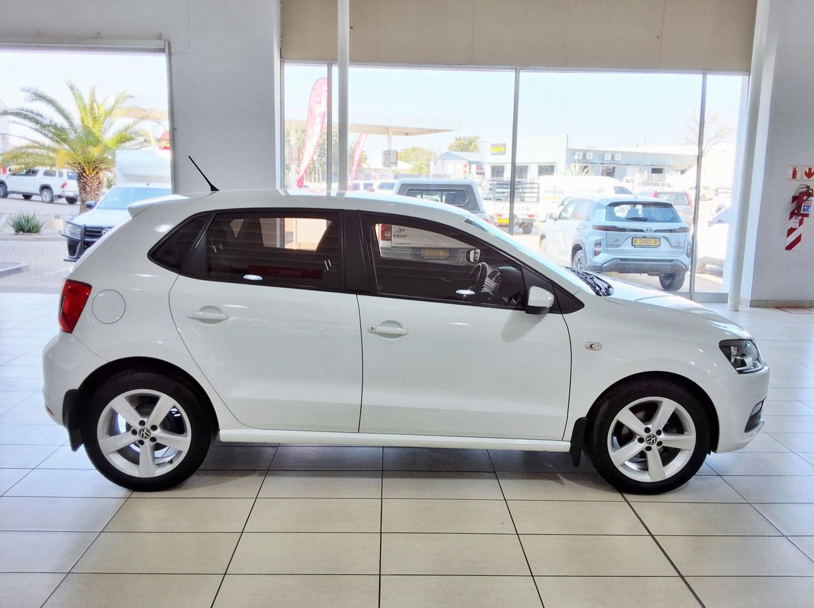 2022 Volkswagen Polo Vivo 1.4P Comfortline pictures