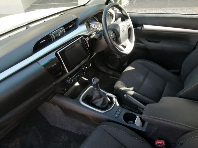 2016 Toyota HILUX DC  2.8 GD6 RB RAIDER pictures