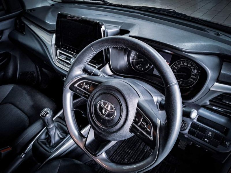 2023 Toyota Starlet 1.5 XR Manual pictures