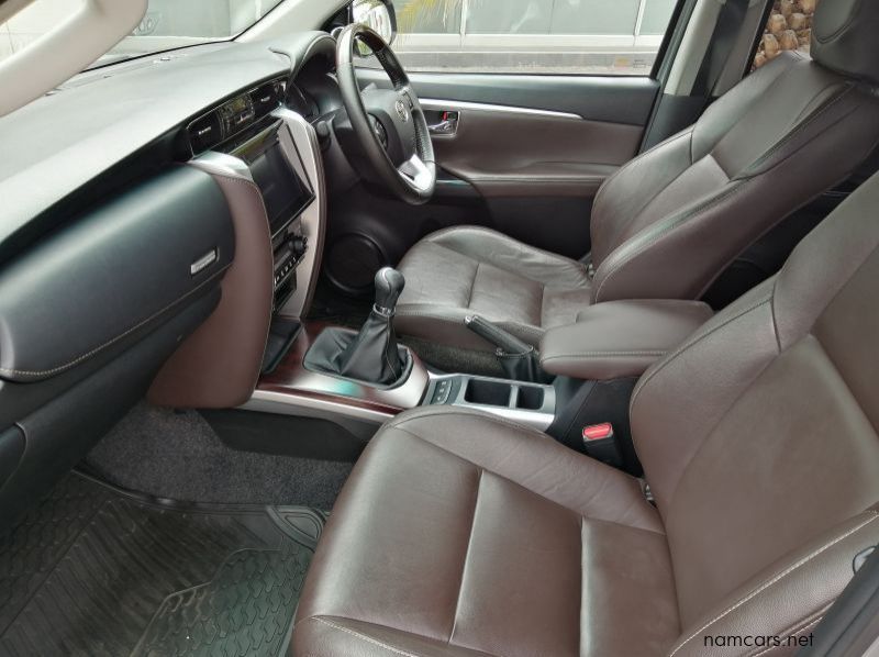 2016 Toyota FORTUNER 2.8 GD-6 RB 6MT pictures