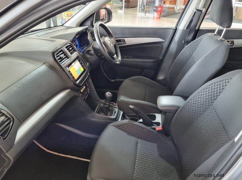 2022 Toyota Urban Cruiser 1.5 XR Manual pictures