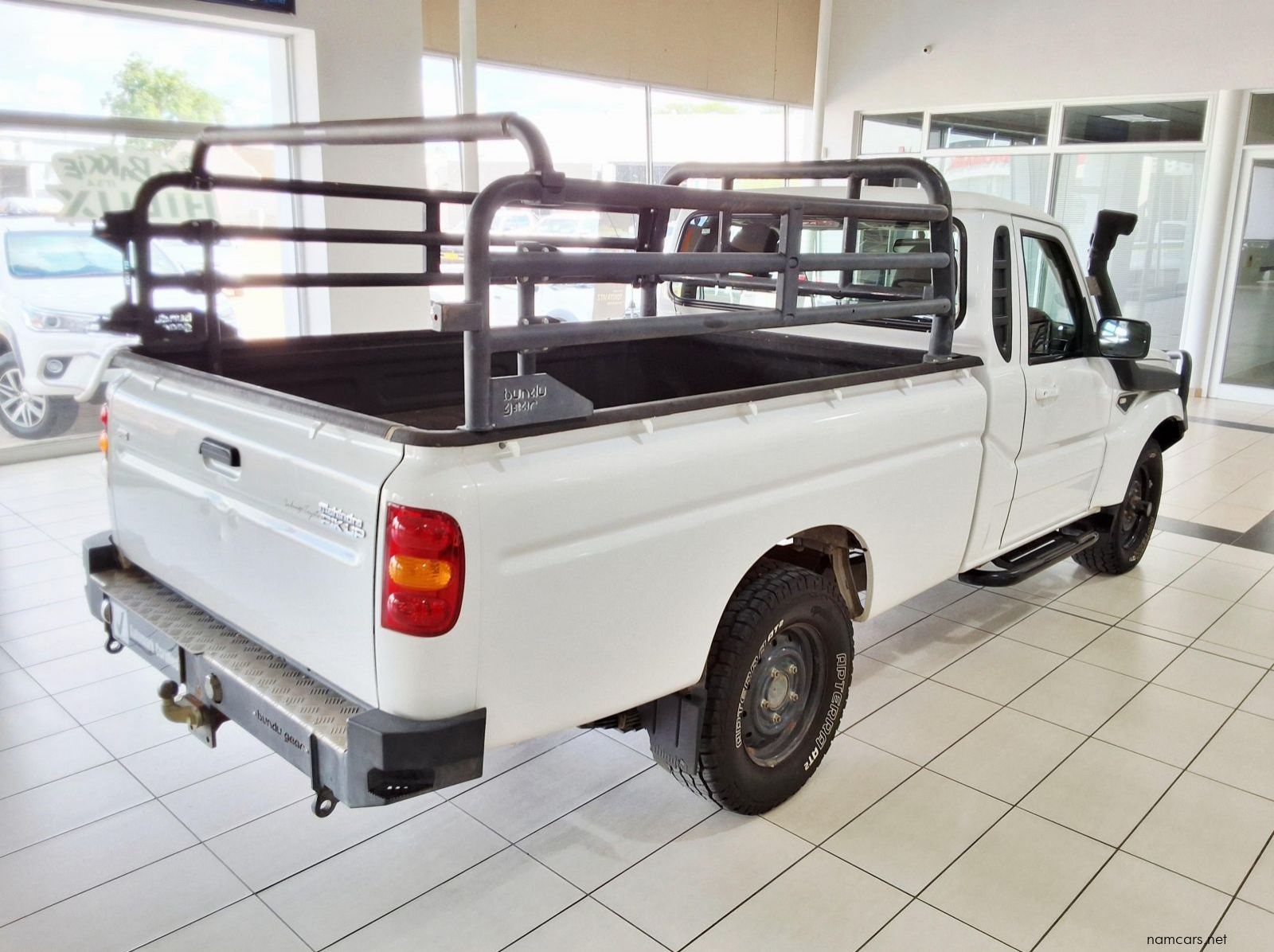 2022 Mahindra Scorpio Single Cab 2.2D Hawk S6 4X4 P/U pictures