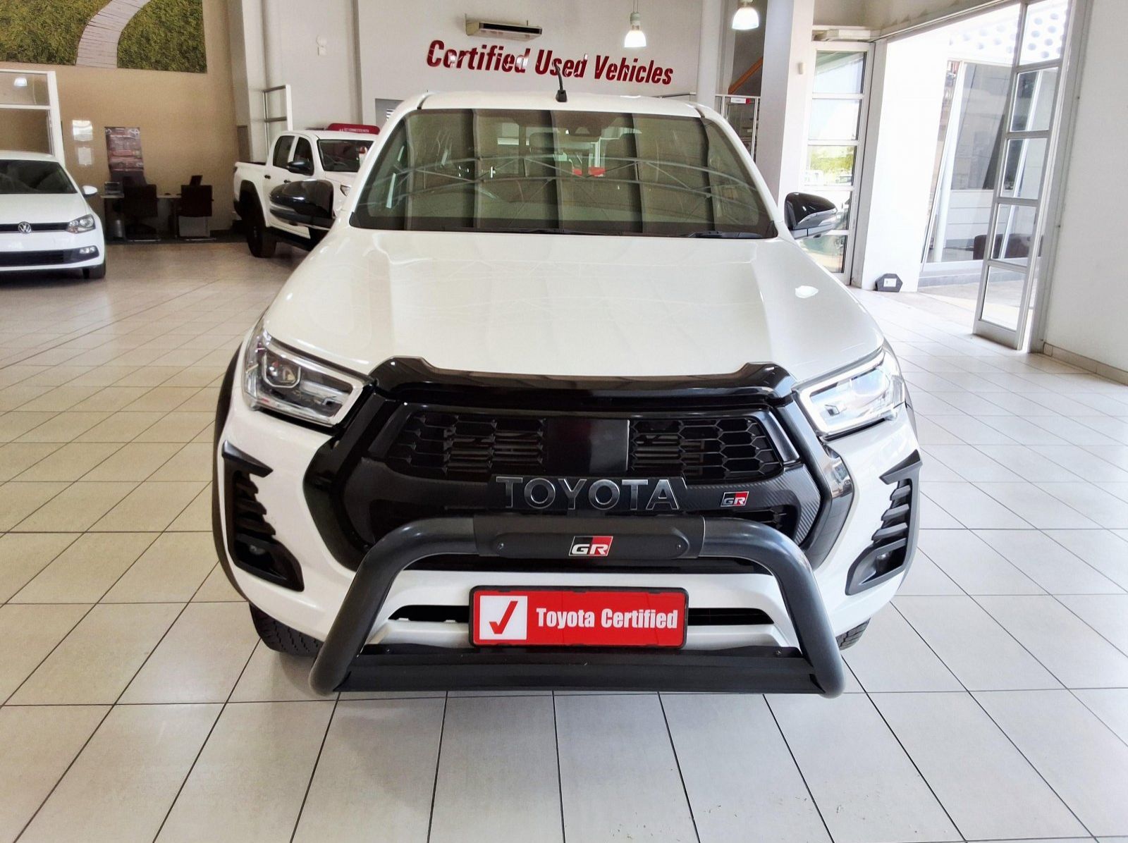 2022 Toyota Hilux Double Cab DC 2.8GD6 4X4 GR-S AT pictures