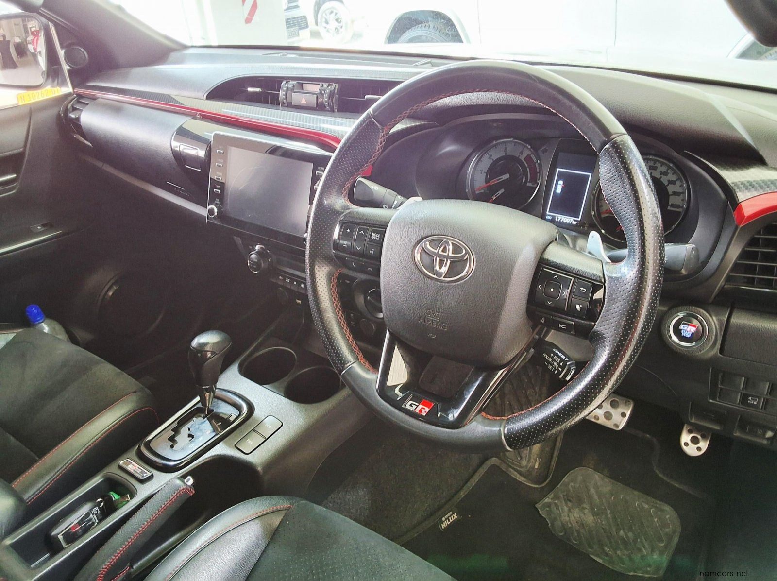 2022 Toyota Hilux Double Cab DC 2.8GD6 4X4 GR-S AT pictures