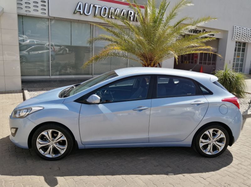 2013 Hyundai HYUNDAI i10 GLS/EXECUTIVE 1.8 pictures