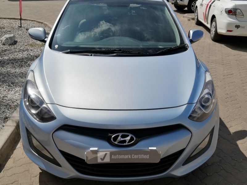 2013 Hyundai HYUNDAI i10 GLS/EXECUTIVE 1.8 pictures