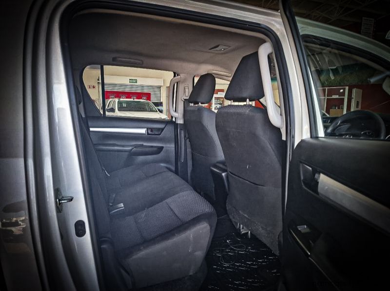 2019 Toyota Hilux DC 2.4 GD6 RB SRX 2x4 AT pictures