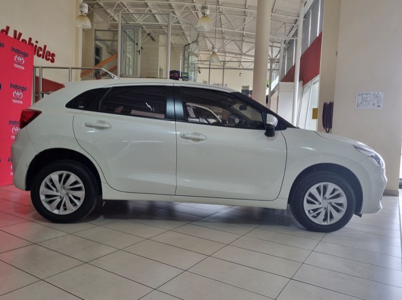 2022 Suzuki Baleno 1.5 GL MT pictures