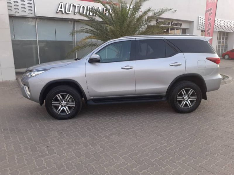 2019 Toyota FORTUNER 2.4 GD-6  4X4 AT (Z71) pictures