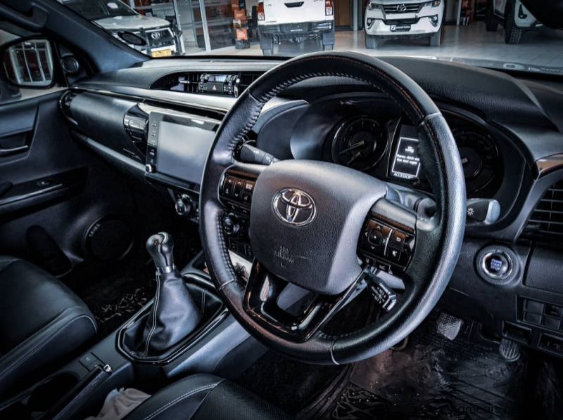 2023 Toyota Hilux 2.8GD6 Legend 2X4 RB Manual pictures