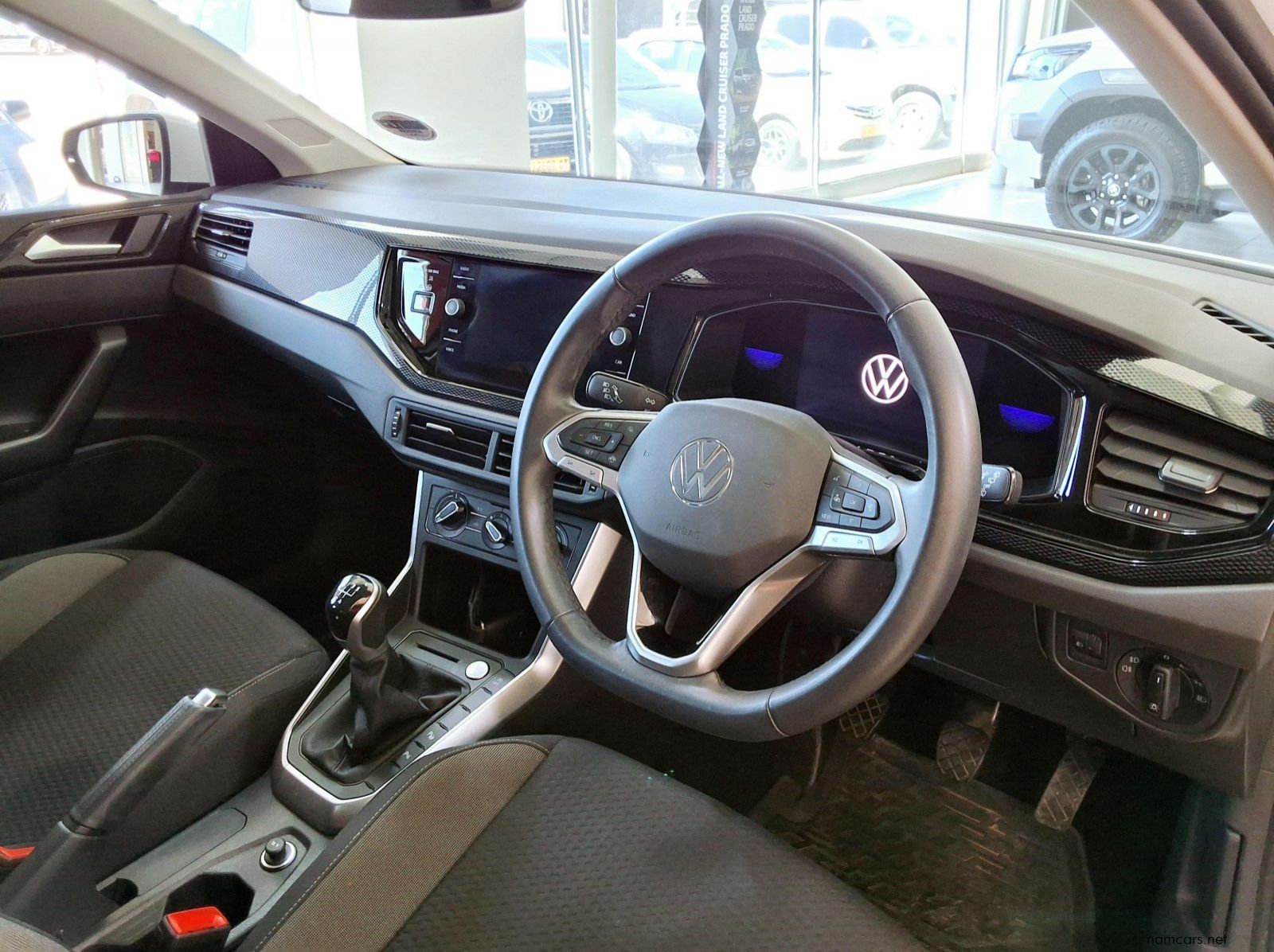 2022 Volkswagen Polo 1.0 TSI Life Manual pictures