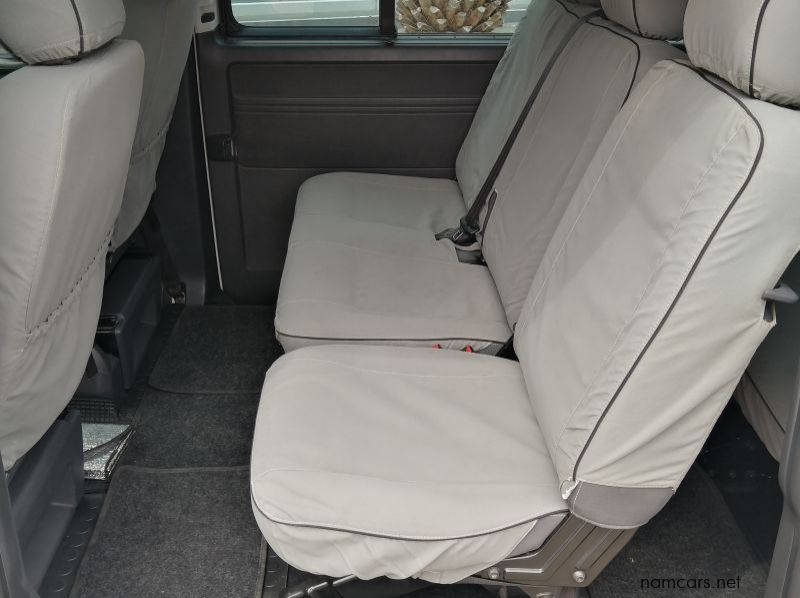 2012 Volkswagen VOLKSWAGEN T5 KOMBI 2.0 TDI 75 KW pictures