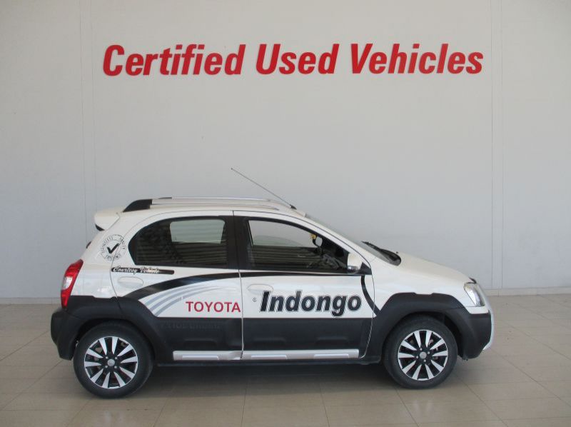 2019 Toyota 1.5 ETIOS CROSS HB pictures