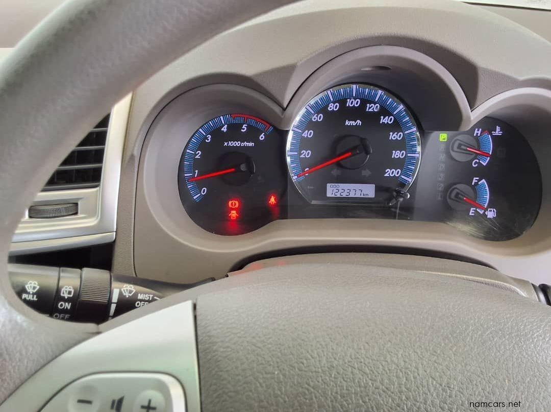 2013 Toyota 2.5 FORTUNER AT pictures