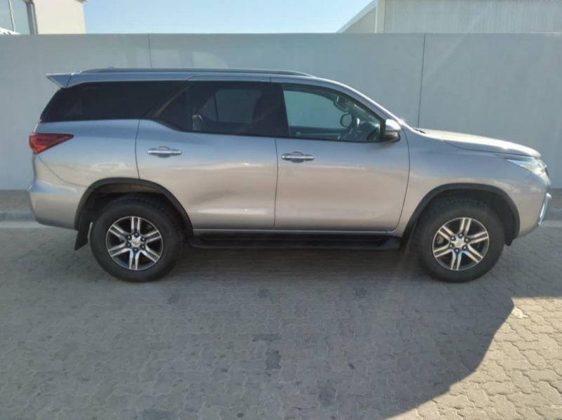 2018 Toyota 2.4 GD6 TOYOTA FORTUNER RB MT pictures