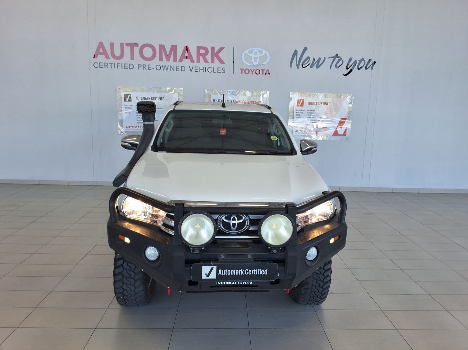 2017 Toyota HILUX DC 2.8 GD6 4X4 RAIDER AT pictures