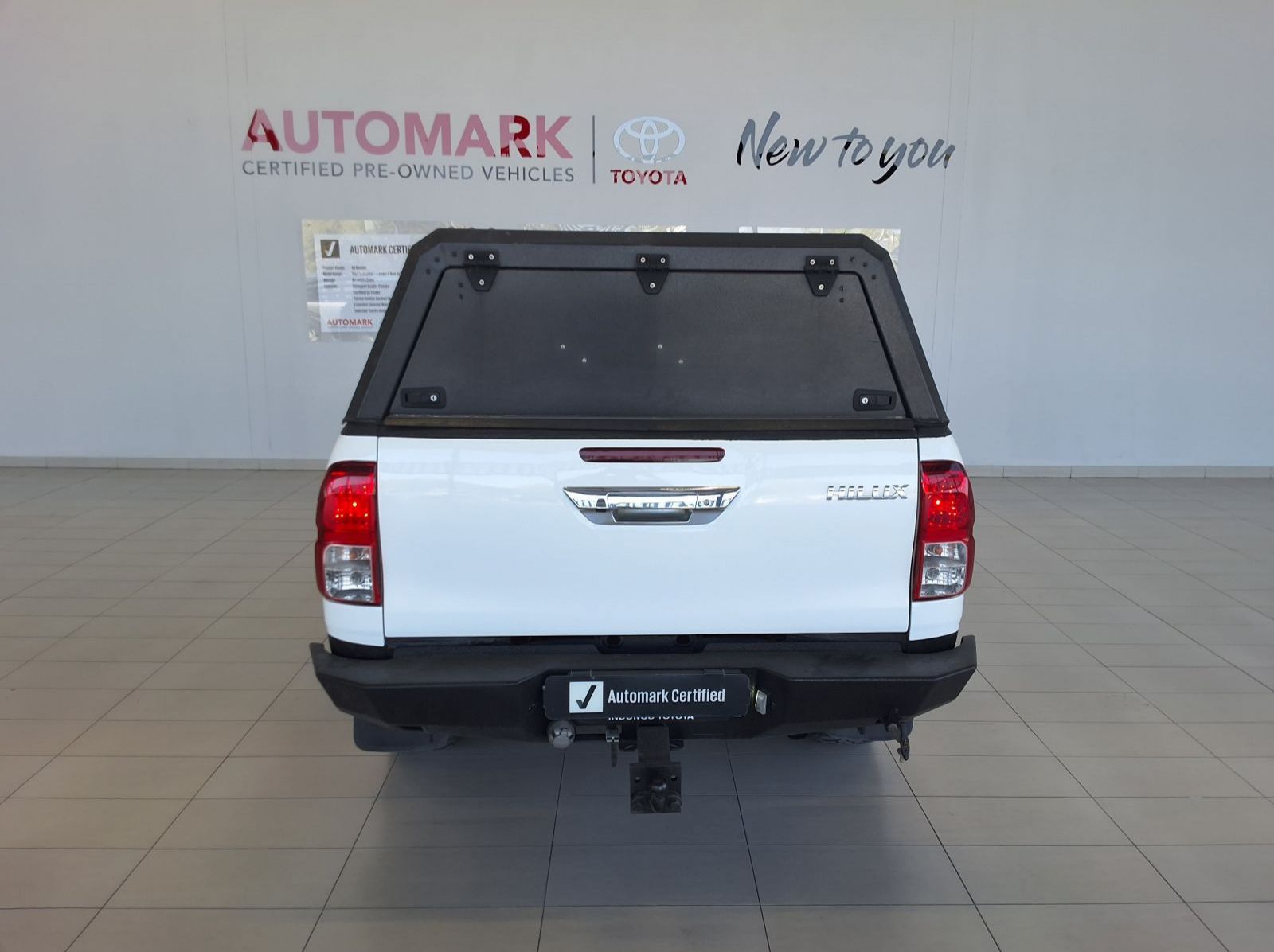 2017 Toyota HILUX DC 2.8 GD6 4X4 RAIDER AT pictures