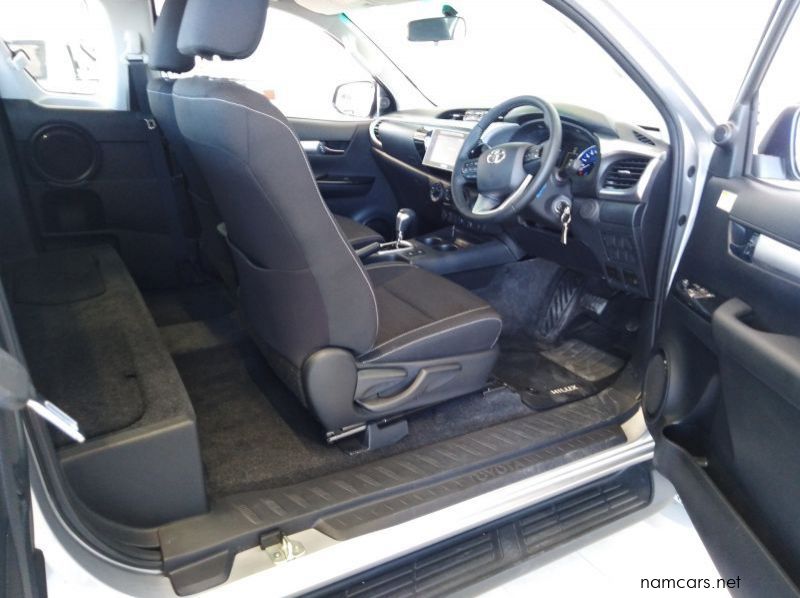 2019 Toyota HILUX GD6 pictures