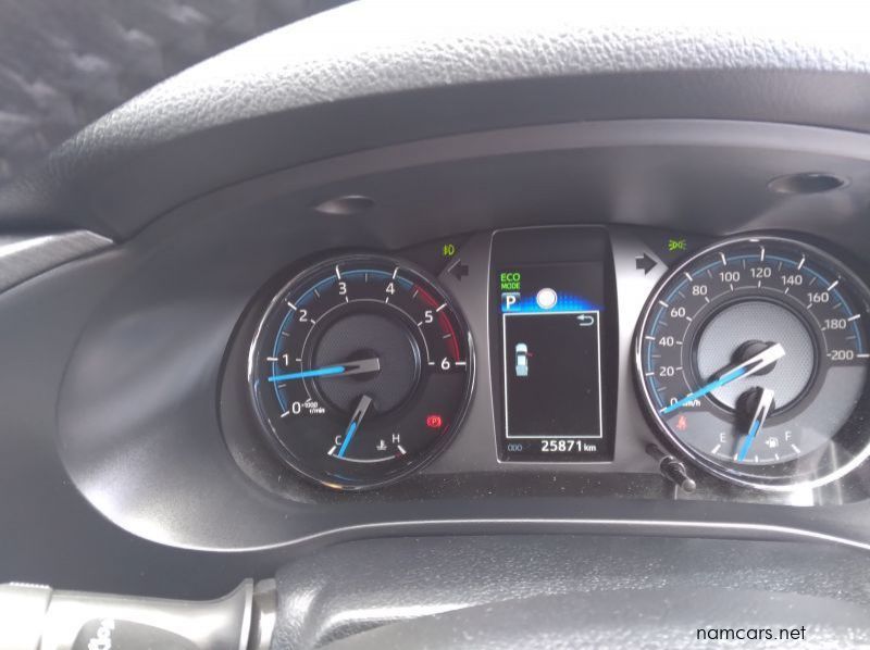 2021 Toyota 2.8 GF6 LG HILUX DOUBLE CAB 4X4 RS AT pictures