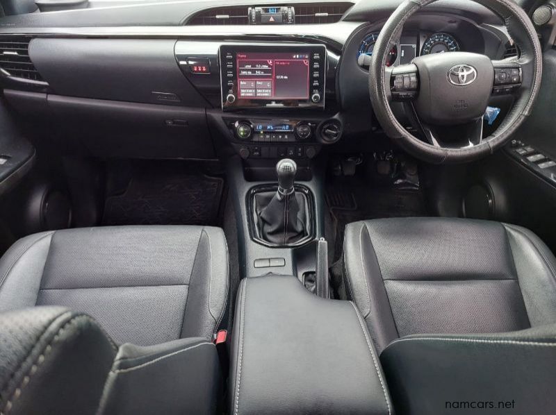 2023 Toyota Hilux 2.8 GD6 Legend RB MT pictures
