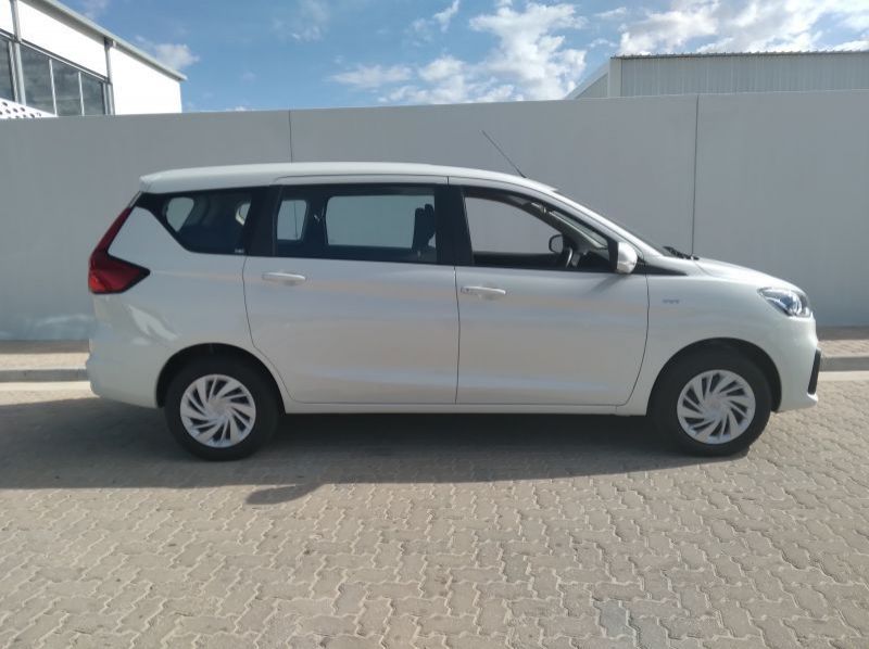 2022 Toyota RUMION SX  1.5  5MT pictures