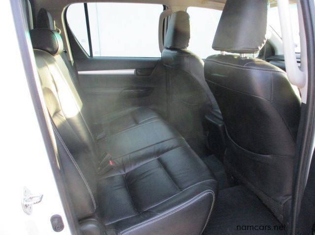 2017 Toyota 2.4 GD6 HILUX DC RB SRX MT pictures