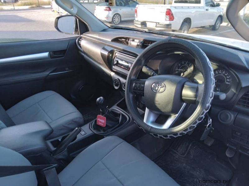 2021 Toyota 2.7 HILUX DC RB SR MT pictures