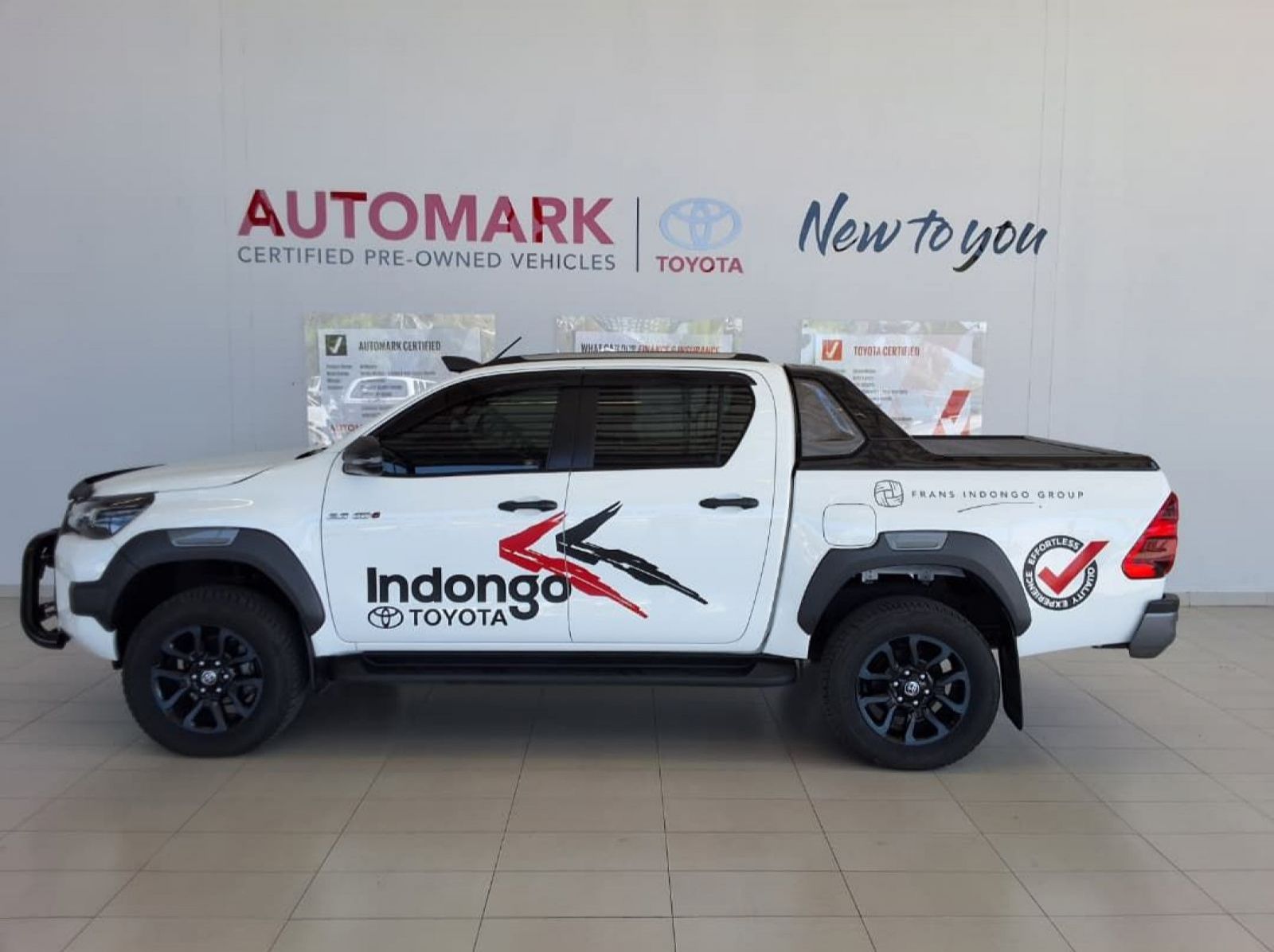 2025 Toyota HILUX 2.8 GD-6 LEGEND RS 4X4 AT pictures