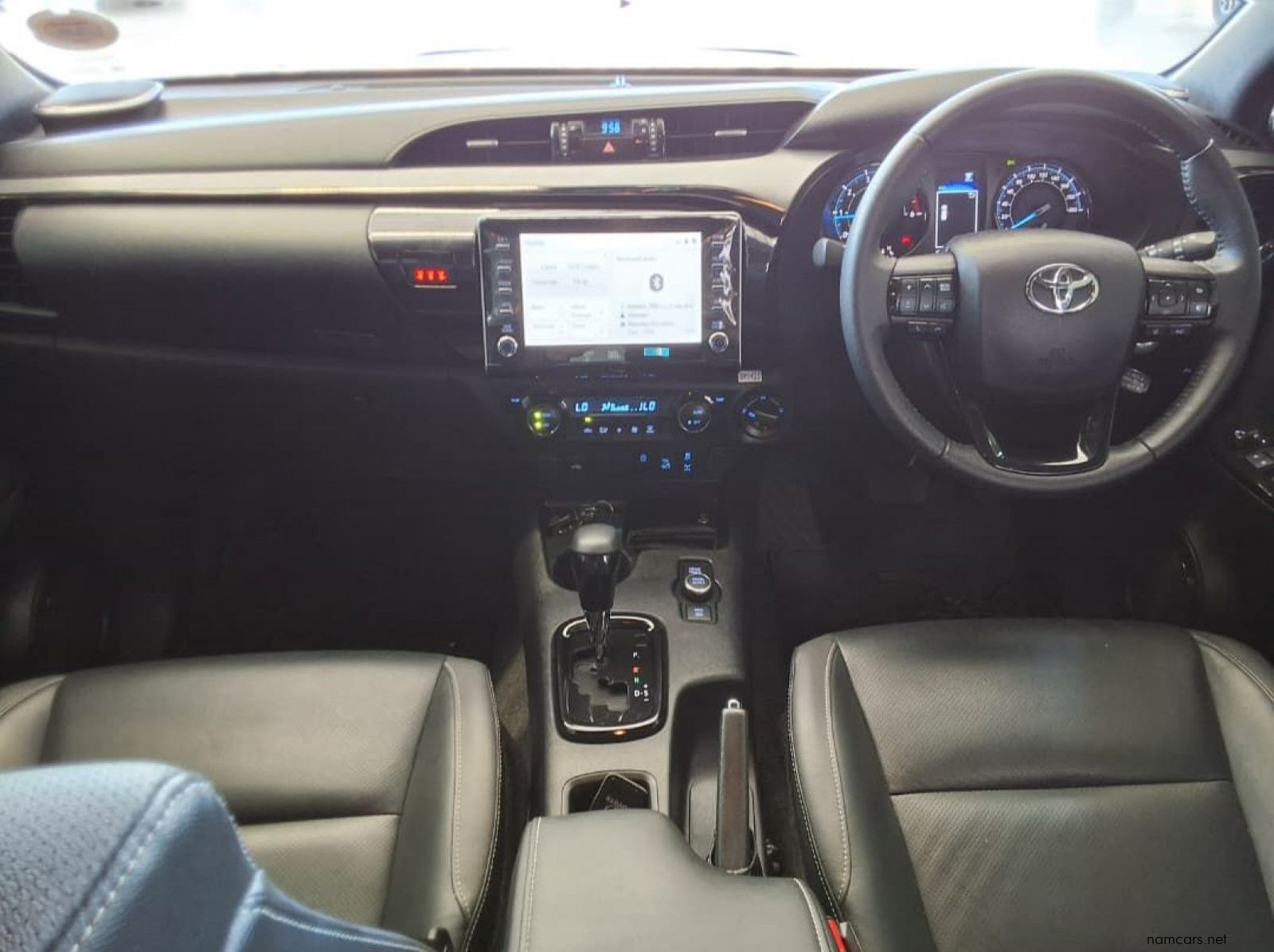 2025 Toyota HILUX 2.8GD-6 LEGEND RS 4X4 AT HEV (48V) pictures