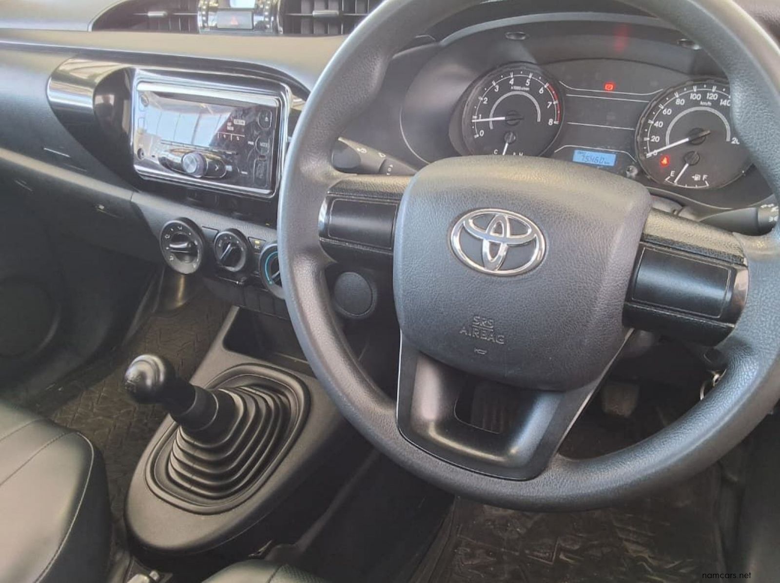 2021 Toyota Hilux 2.0 VVTi MT A/C pictures