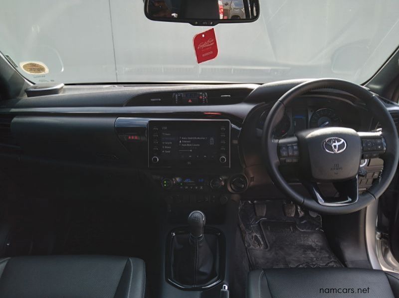 2023 Toyota HILUX 2.8 D/CAB 4X4 LGD MT pictures