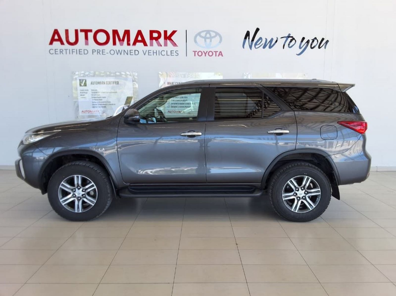 2020 Toyota Fortuner 2.4 GD-6 4x4 AT pictures
