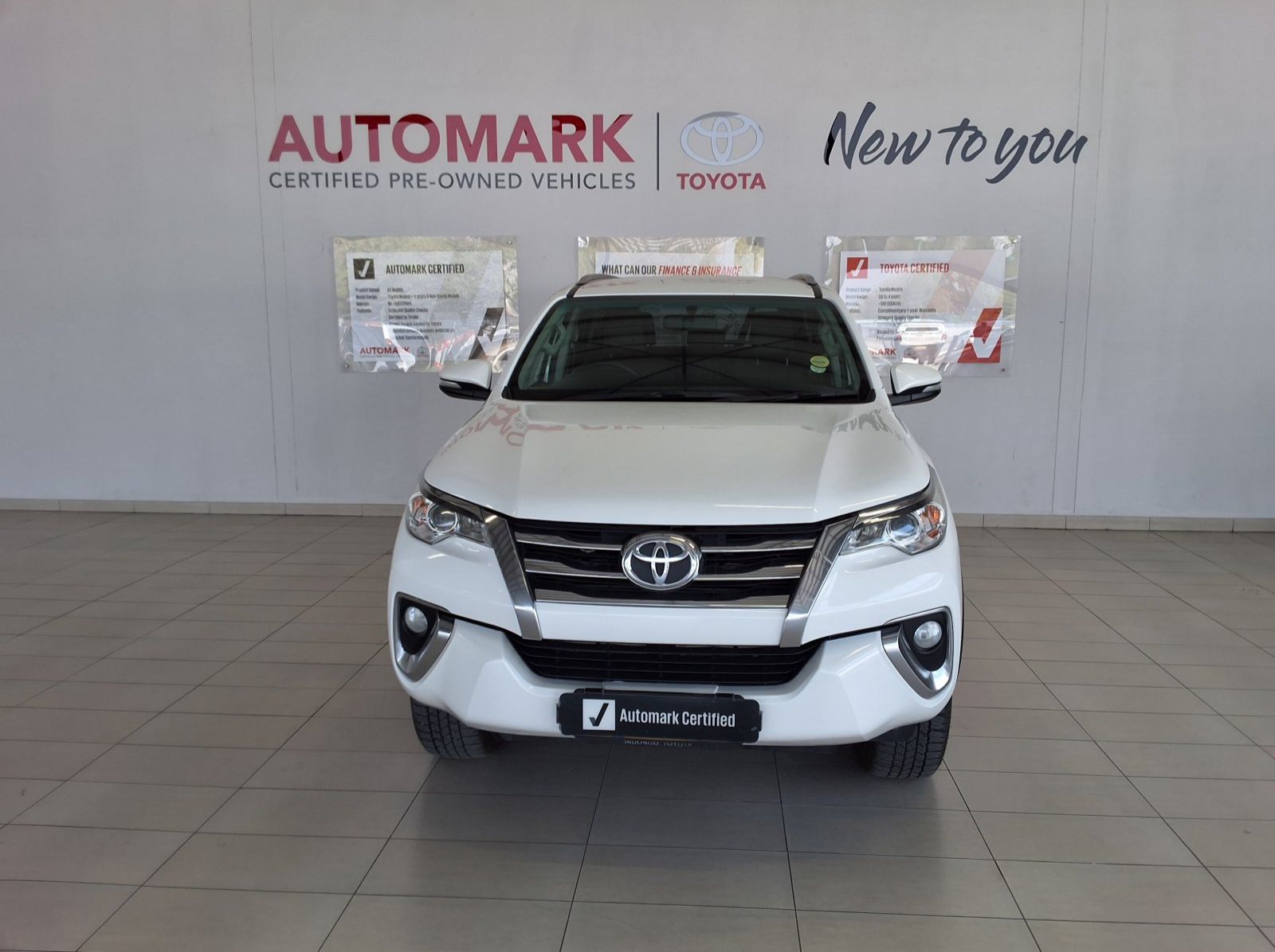 2016 Toyota Fortuner 2.4 GD-6 RB 6AT pictures