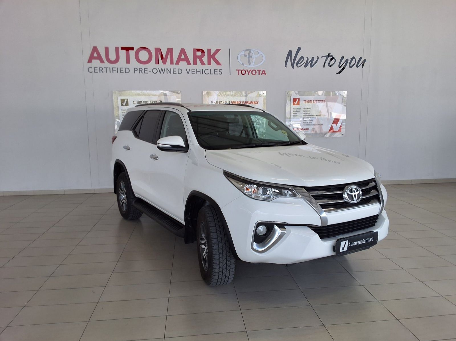 2016 Toyota Fortuner 2.4 GD-6 RB 6AT pictures