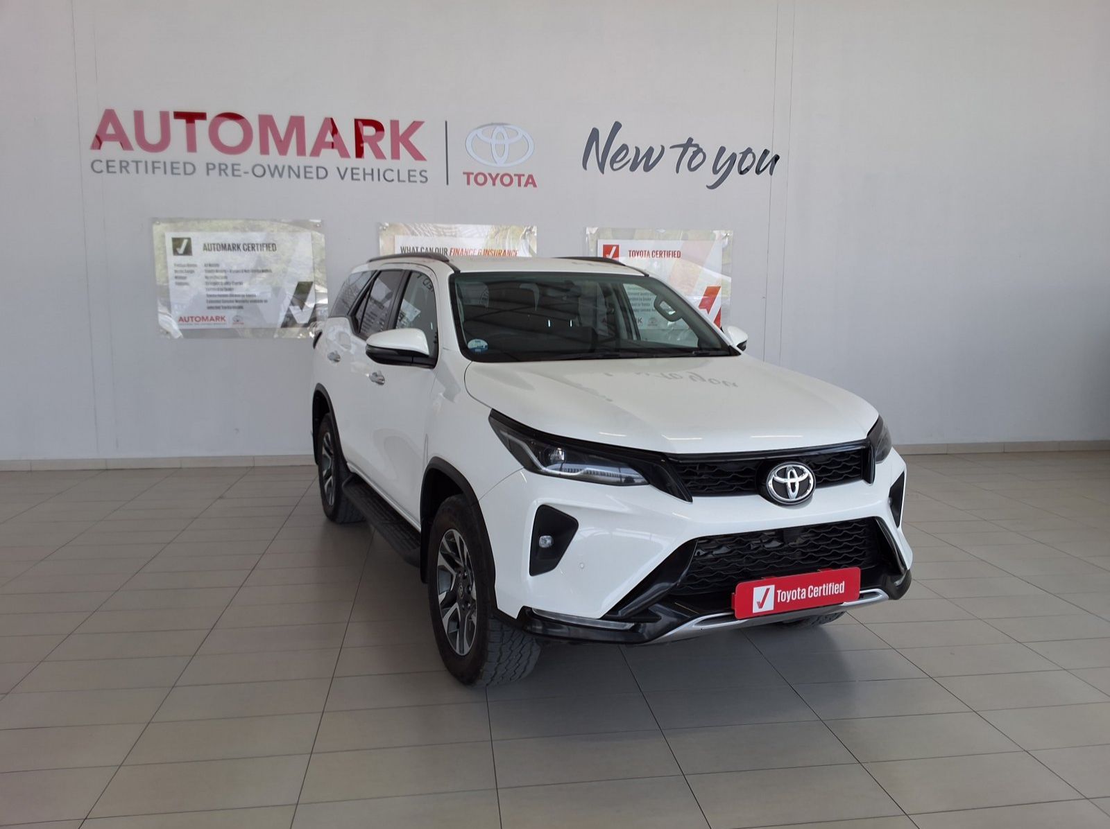 2025 Toyota Fortuner 2.4 GD6 4X4 AT pictures