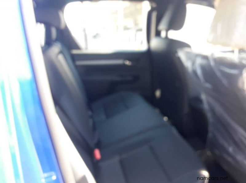 2021 Toyota 2.8 HILUX GD6 DC LEGEND SR 4X4 MT pictures